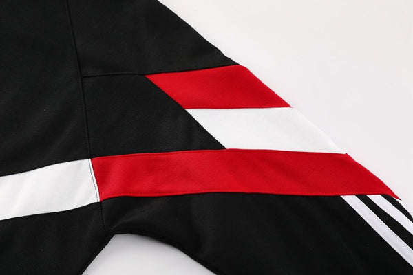 Manchester United 24/25 - Chándal con Capucha