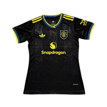 Manchester United Tercera 25/26 - Versión Femenina